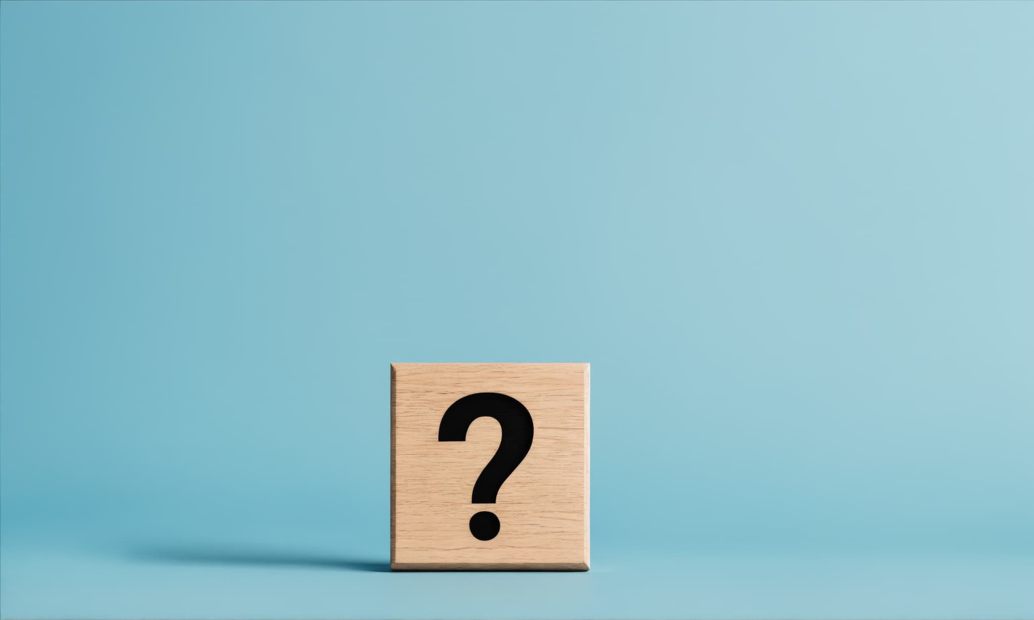 マウスピース矯正で八重歯は治せるのか疑問を持つイメージ