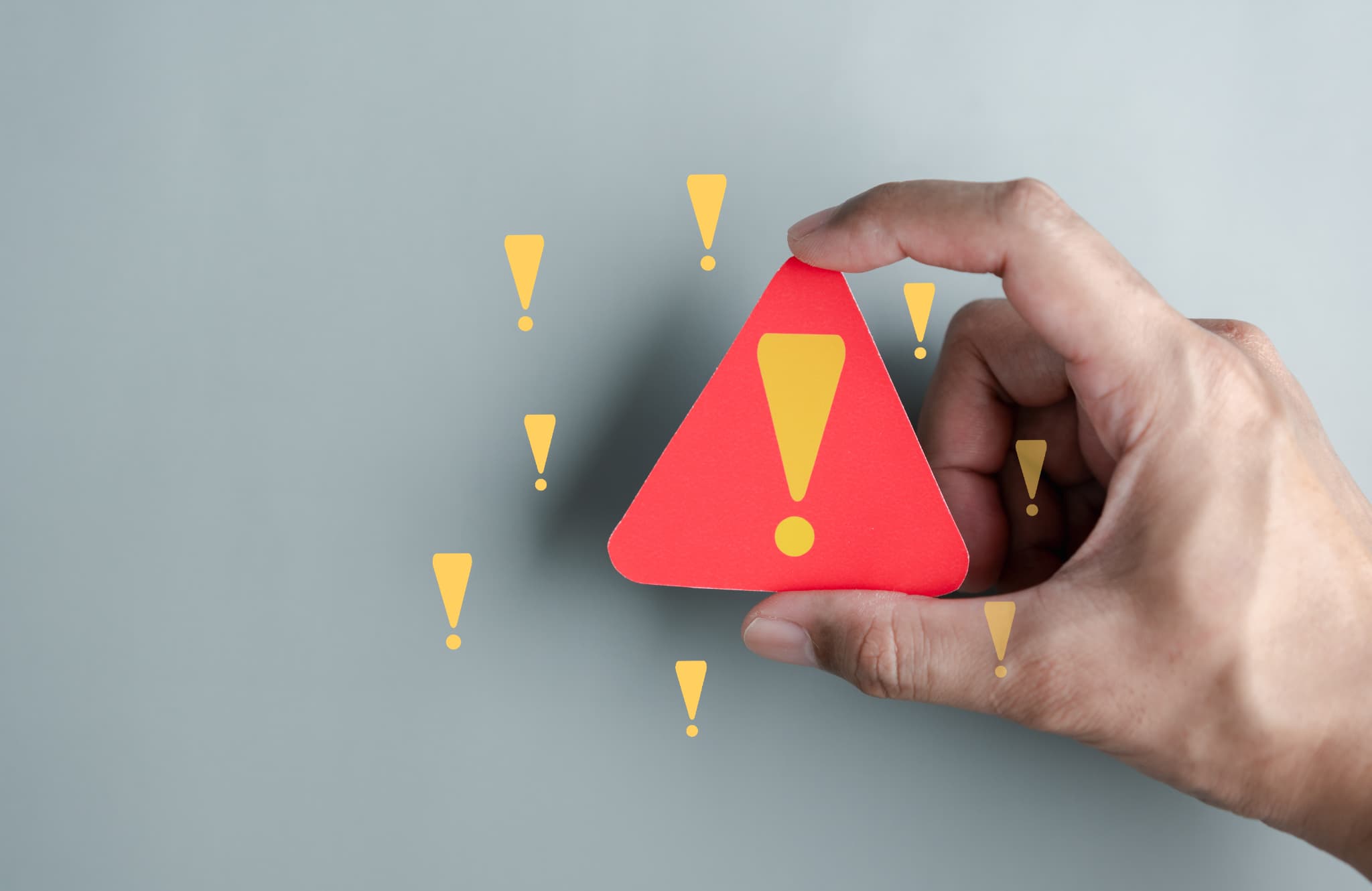 受け口を放置するリスクのイメージ