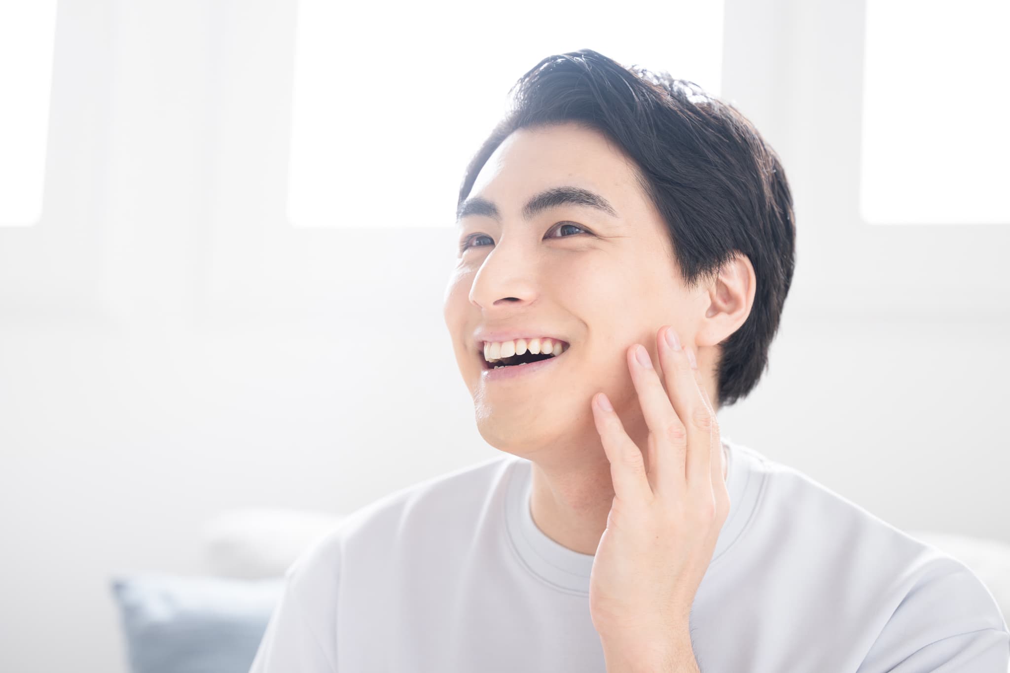 受け口を治療して笑顔に自信が持てるようになった男性